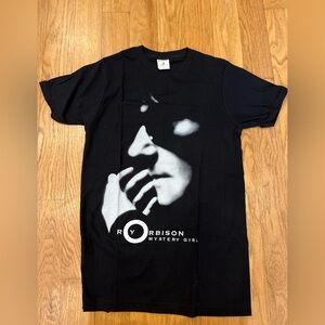Never worn Roy Orbison Mystery Girl band tee men’s small (runs small)